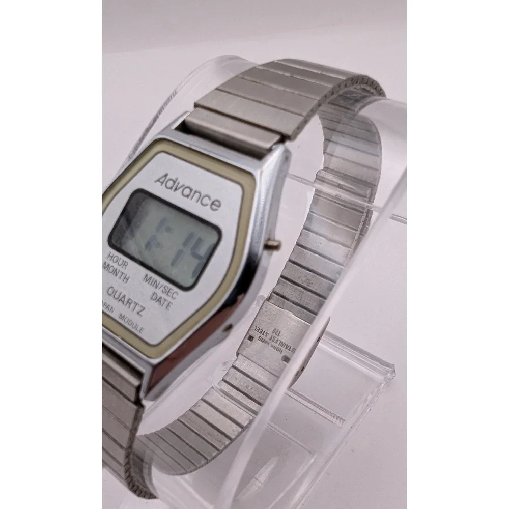 VTG ADVANCE Digital Watch Mens Classic Retro‎ Silver Tone Expandable New Battery